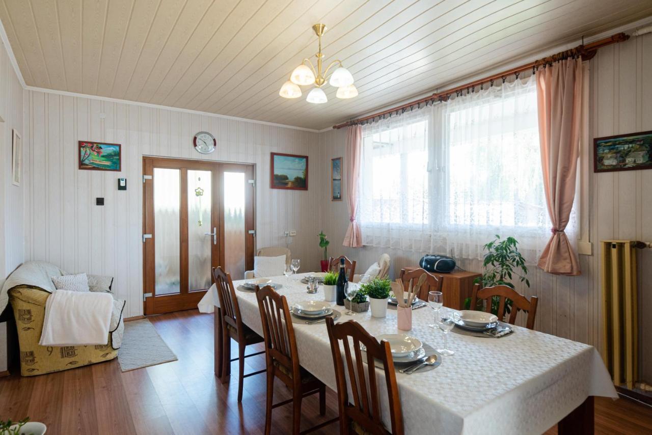 Vadkacsa Apartmanhaz Medencevel Zamárdi Eksteriør billede