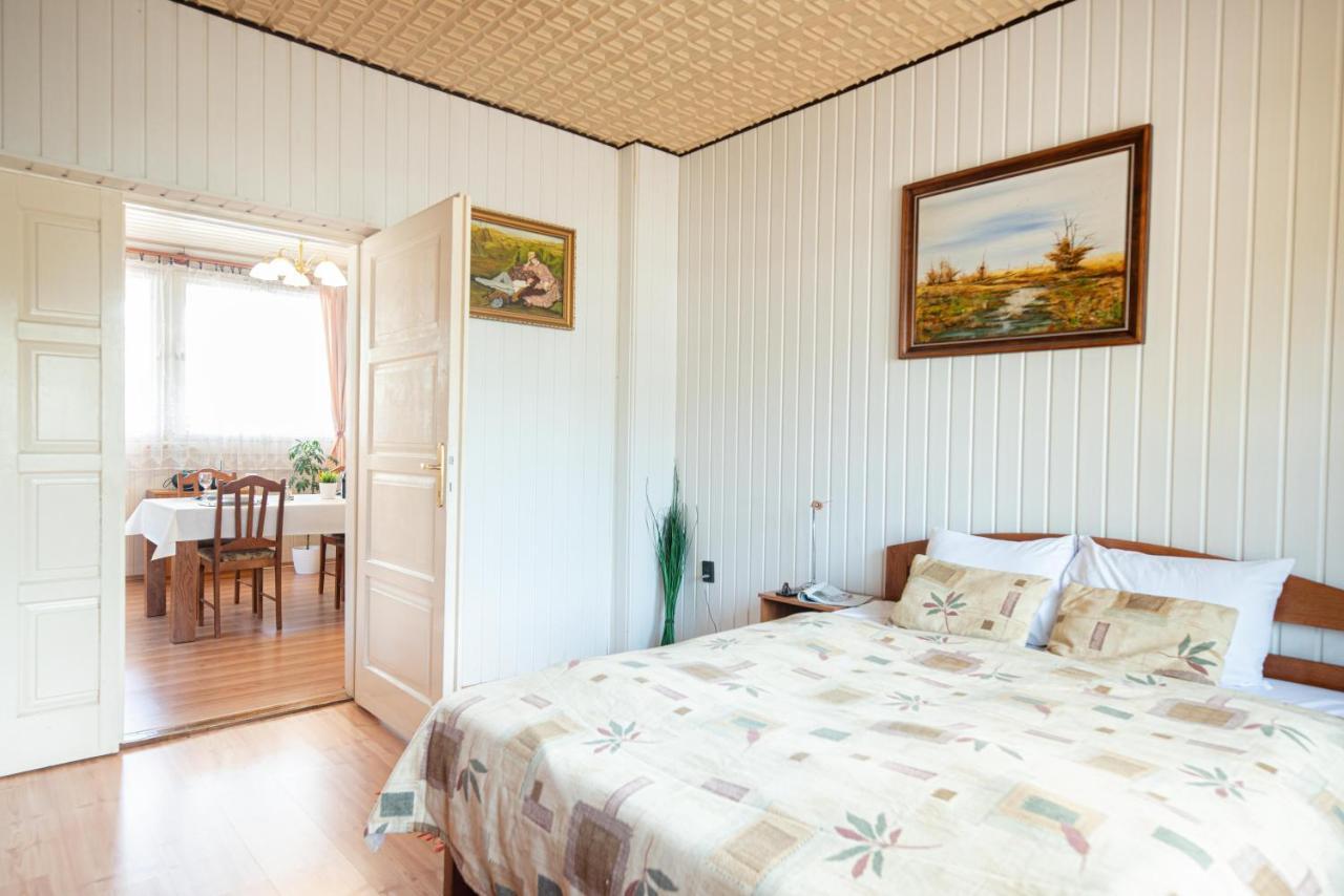 Vadkacsa Apartmanhaz Medencevel Zamárdi Eksteriør billede