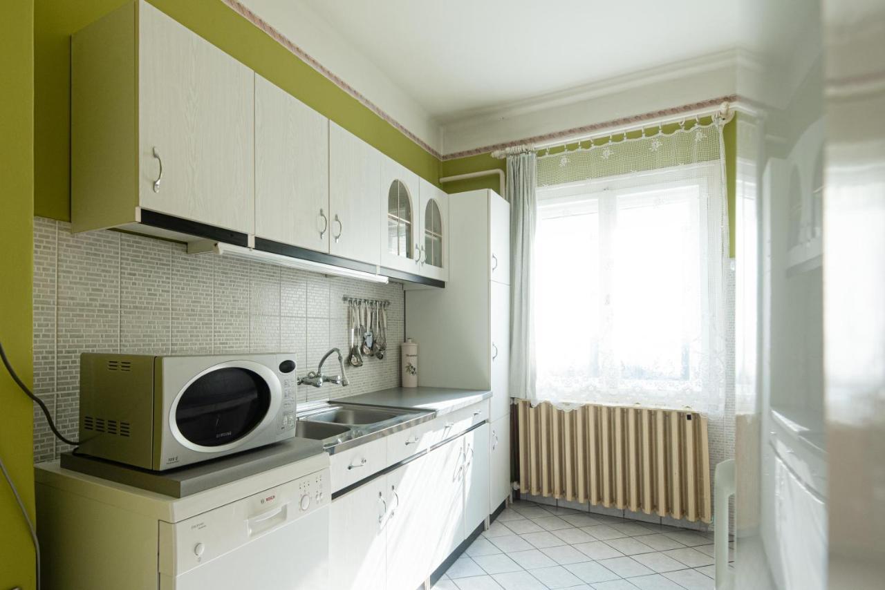 Vadkacsa Apartmanhaz Medencevel Zamárdi Eksteriør billede