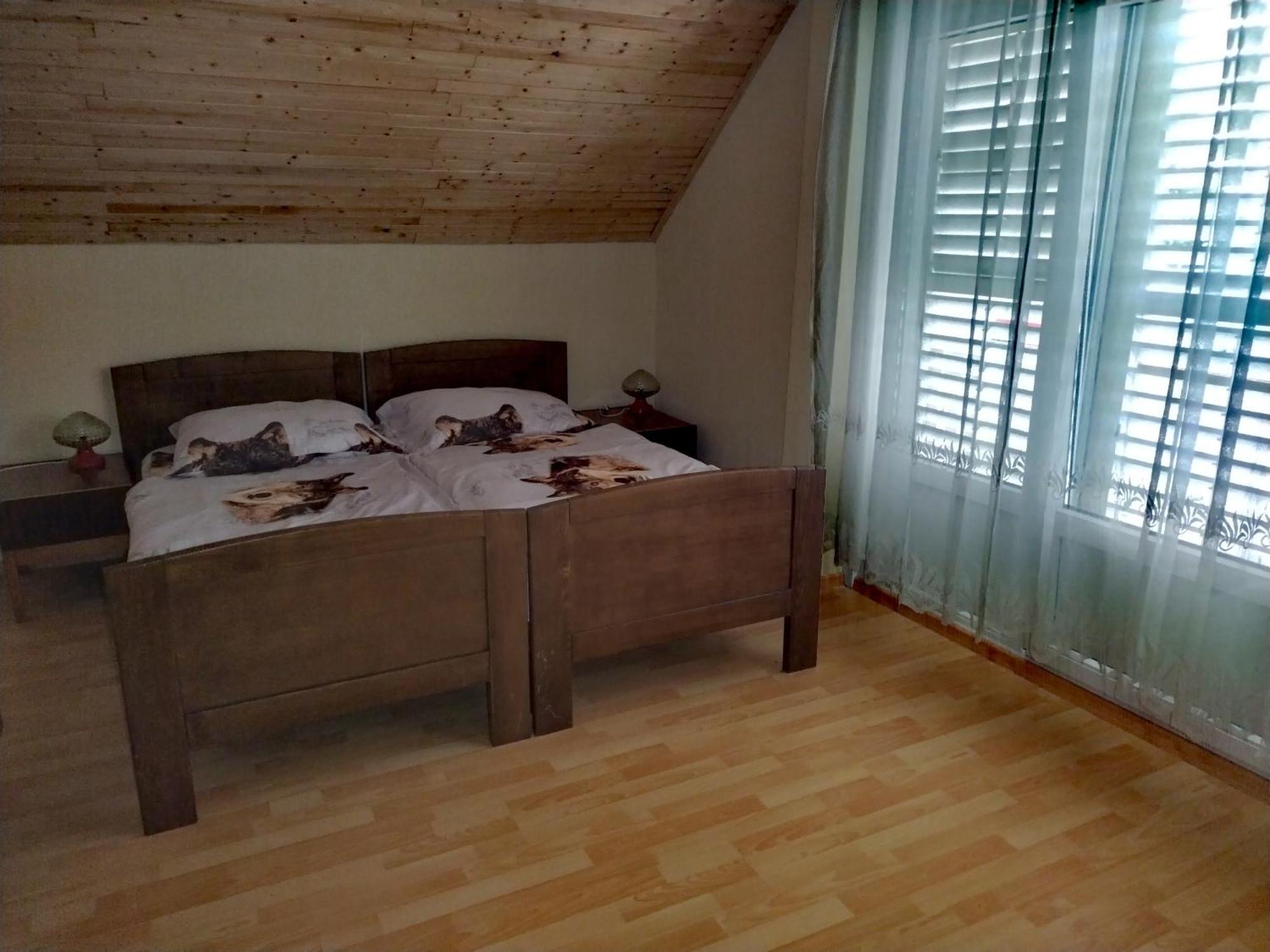 Vadkacsa Apartmanhaz Medencevel Zamárdi Eksteriør billede