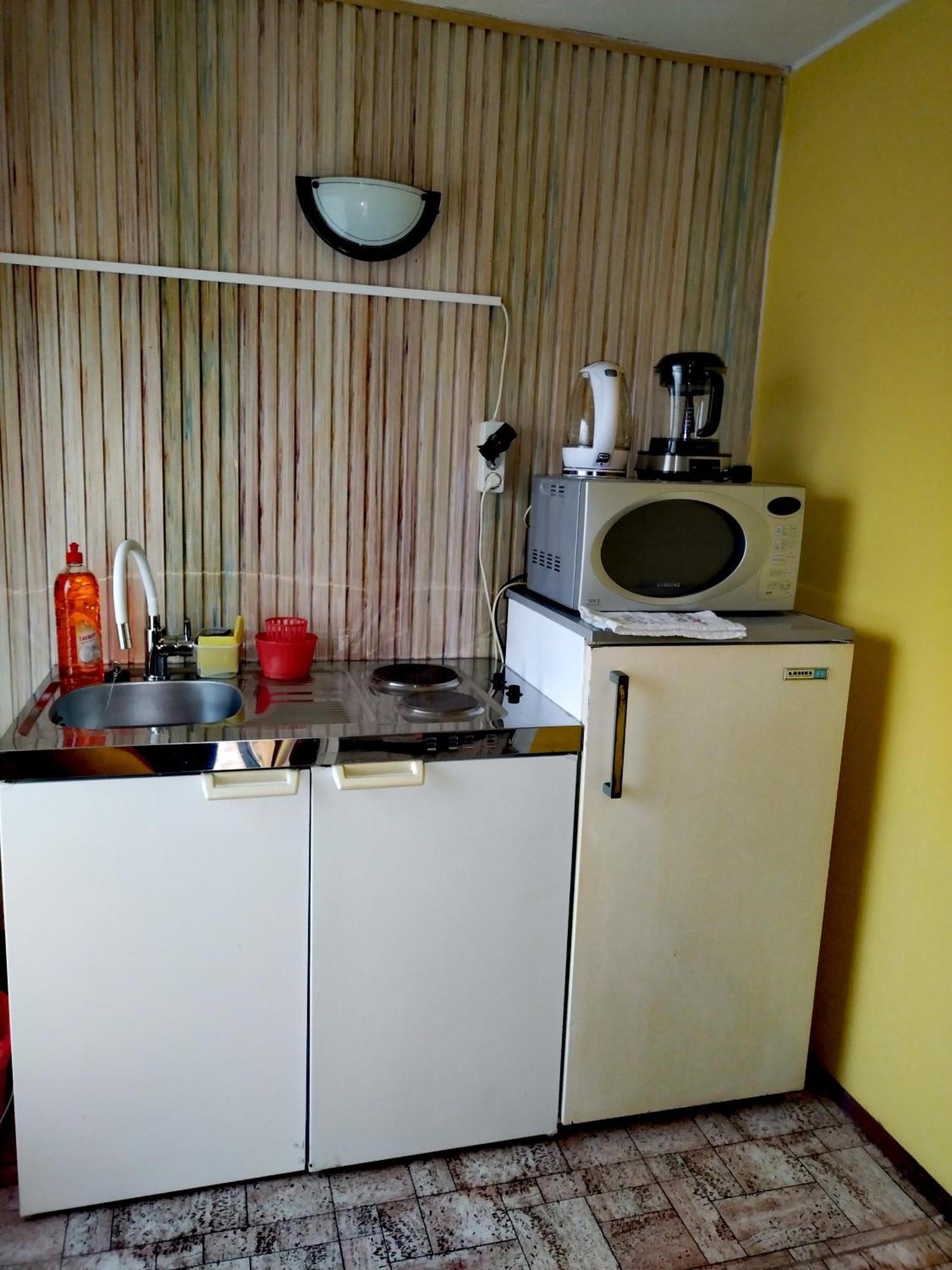 Vadkacsa Apartmanhaz Medencevel Zamárdi Eksteriør billede